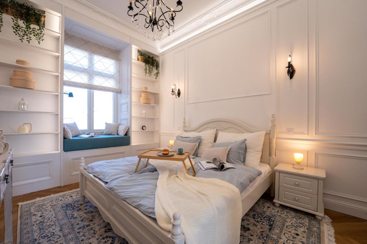 Apartmán Charme De Provence In Praha Exteriér fotografie